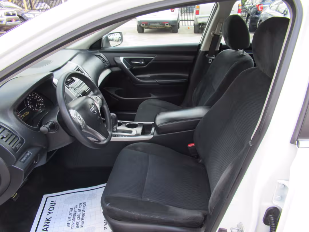 2015 Nissan Altima - 1N4AL3AP0FC270545 - Image #11