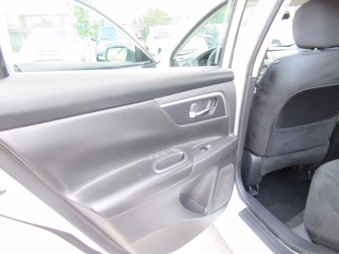 2015 Nissan Altima - 1N4AL3AP0FC270545 - Image #14