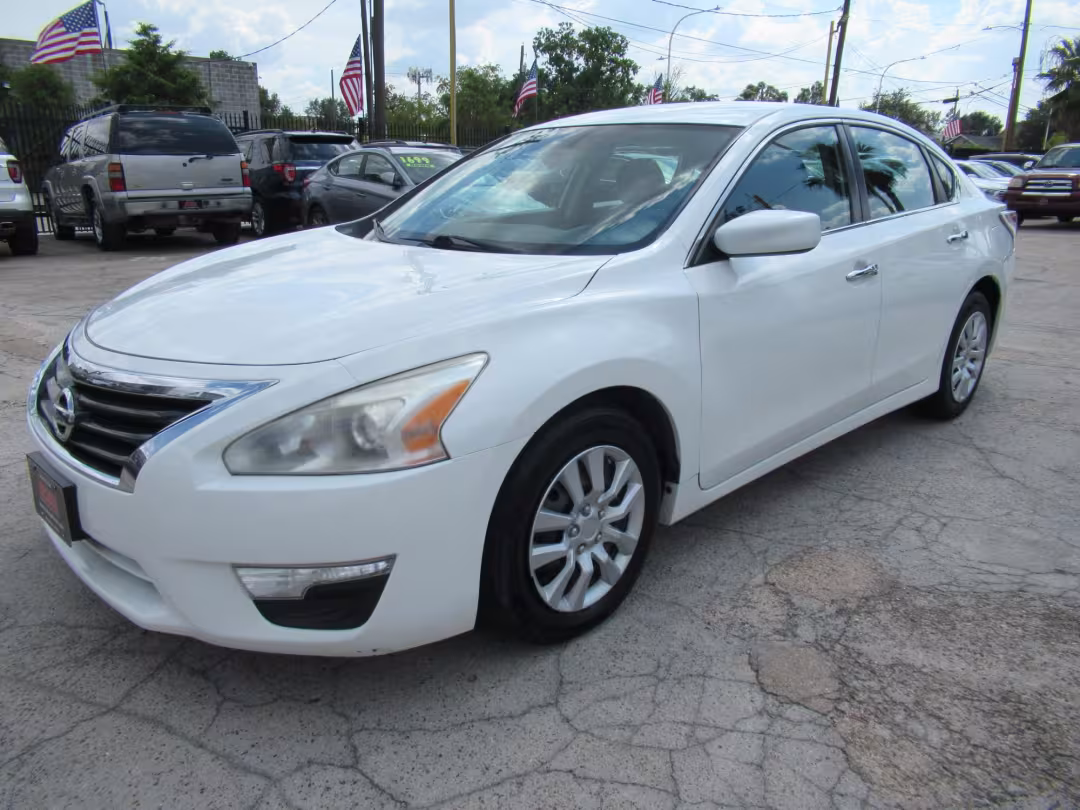 2015 Nissan Altima - 1N4AL3AP0FC270545 - Image #19