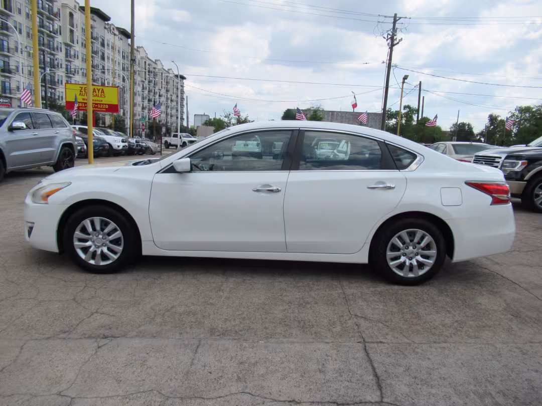 2015 Nissan Altima - 1N4AL3AP0FC270545 - Image #25
