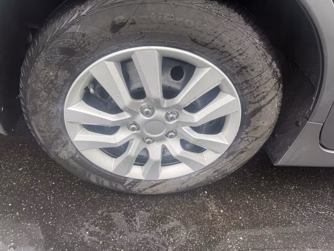 2015 Nissan Altima - 1N4AL3AP9FN904326 - Image #2