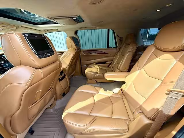 2016 Cadillac Escalade - 1GYS4DKJ6GR337072 - Image #7