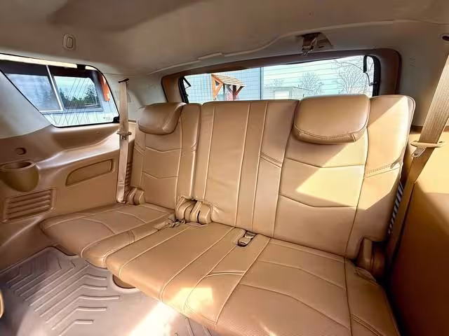 2016 Cadillac Escalade - 1GYS4DKJ6GR337072 - Image #8