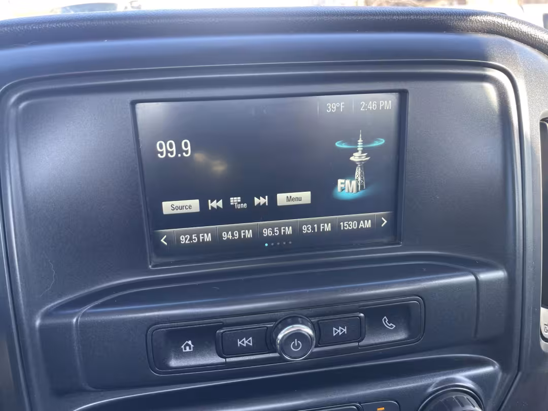 2016 Chevrolet Silverado 1500 - 1GCNKNEH2GZ265164 - Image #10