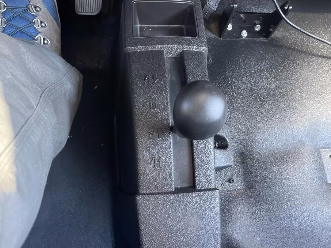 2016 Chevrolet Silverado 1500 - 1GCNKNEH2GZ265164 - Image #14