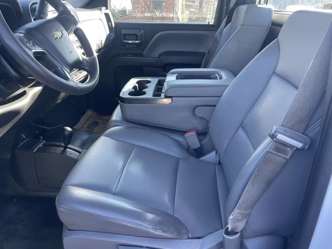 2016 Chevrolet Silverado 1500 - 1GCNKNEH2GZ265164 - Image #6