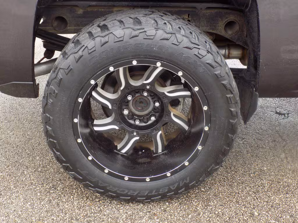 2016 Chevrolet Silverado 1500 - 1GCRCNEH9GZ107998 - Image #17
