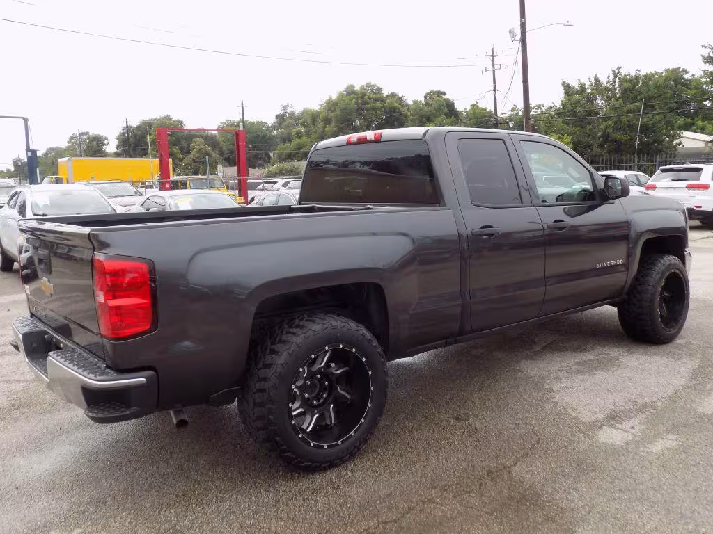 2016 Chevrolet Silverado 1500 - 1GCRCNEH9GZ107998 - Image #6