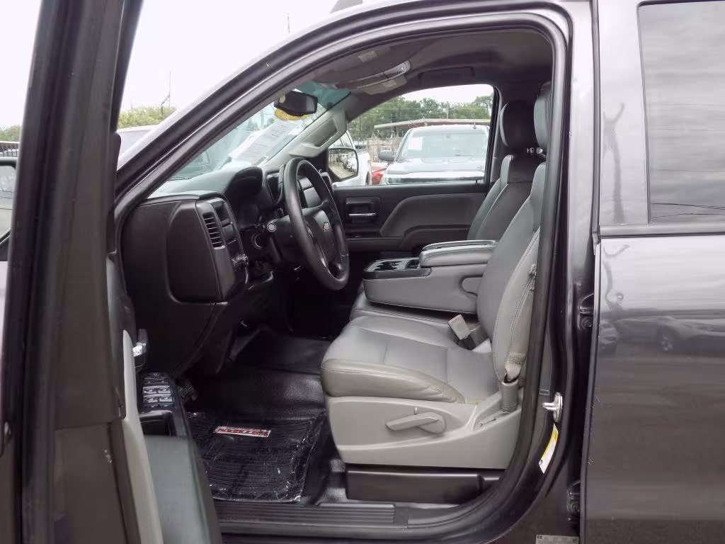 2016 Chevrolet Silverado 1500 - 1GCRCNEH9GZ107998 - Image #9