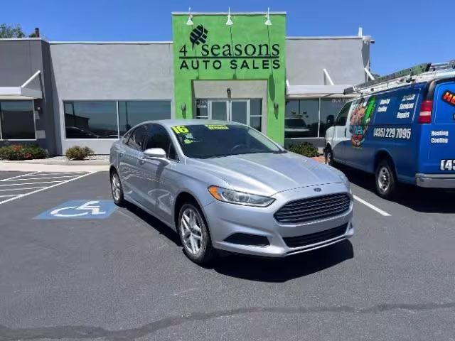 2016 Ford Fusion - 3FA6P0HD0GR118806 - Image #1