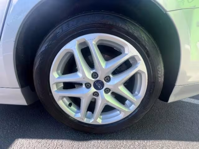 2016 Ford Fusion - 3FA6P0HD0GR118806 - Image #12