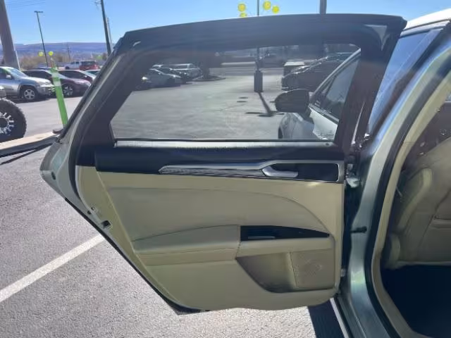 2016 Ford Fusion - 3FA6P0HD0GR118806 - Image #21