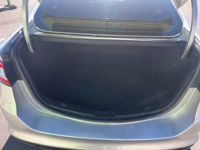 2016 Ford Fusion - 3FA6P0HD0GR118806 - Image #25