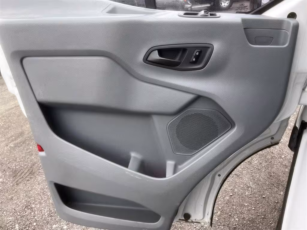 2016 Ford Transit - 1FTYE1ZMXGKA33764 - Image #15
