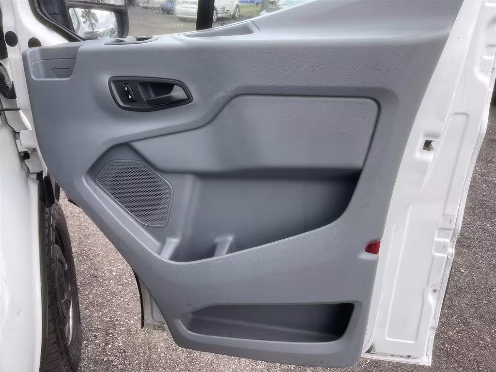 2016 Ford Transit - 1FTYE1ZMXGKA33764 - Image #18