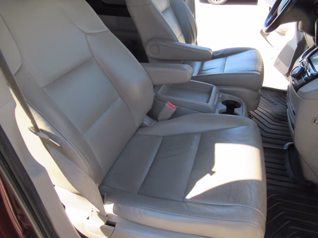 2016 Honda Odyssey - 5FNRL5H62GB103369 - Image #19