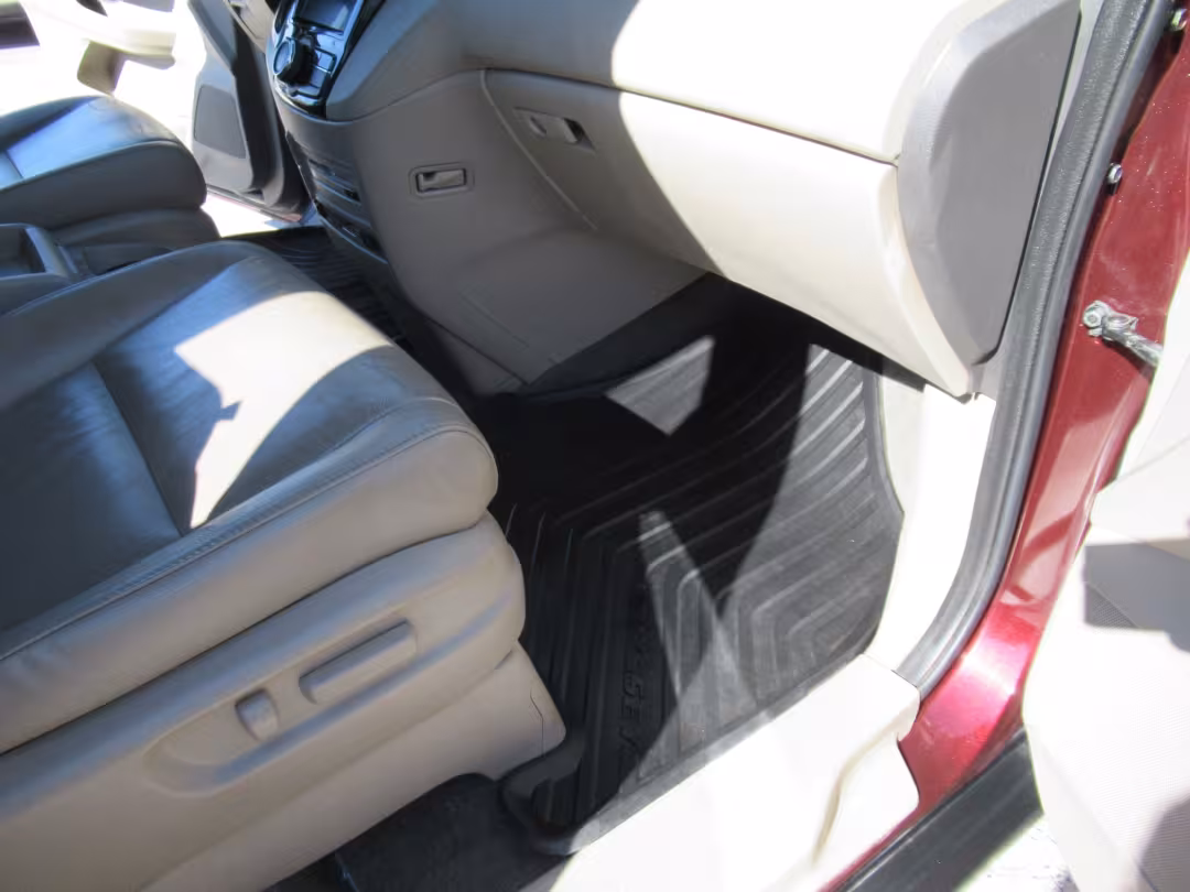 2016 Honda Odyssey - 5FNRL5H62GB103369 - Image #22