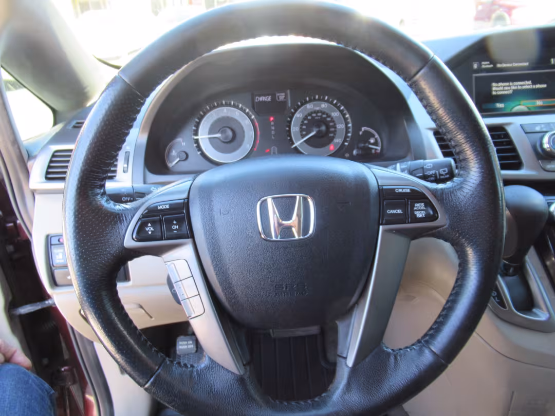 2016 Honda Odyssey - 5FNRL5H62GB103369 - Image #3