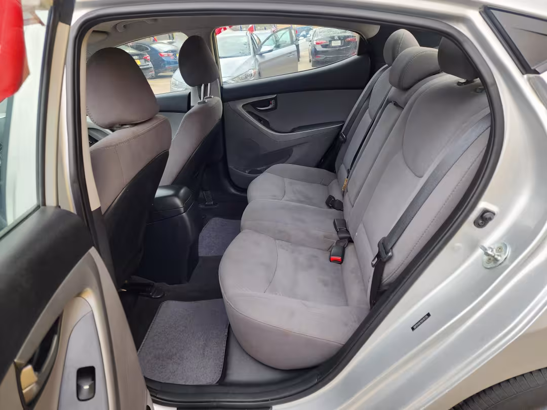 2016 Hyundai Elantra - 5NPDH4AE4GH761316 - Image #11