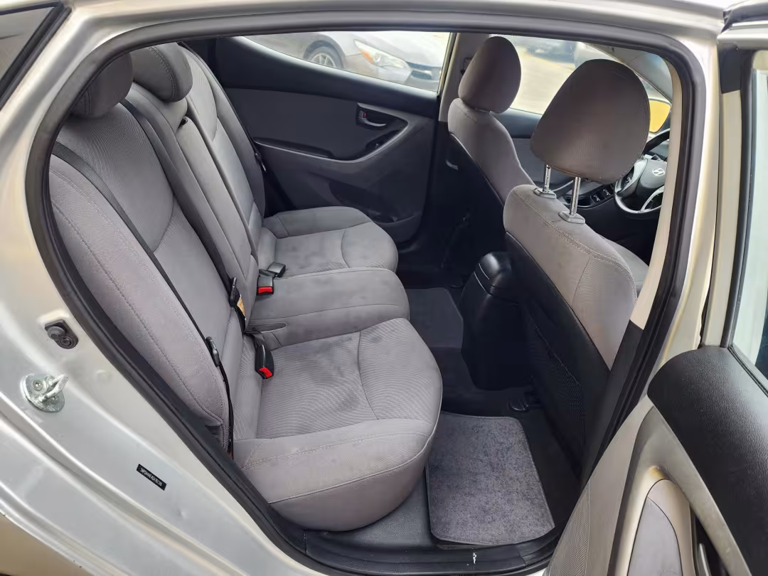 2016 Hyundai Elantra - 5NPDH4AE4GH761316 - Image #13