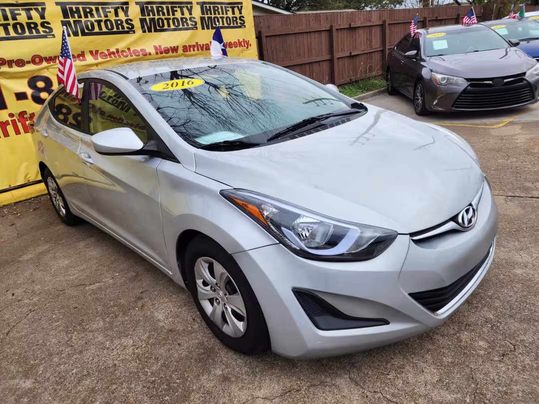 2016 Hyundai Elantra - 5NPDH4AE4GH761316 - Image #2