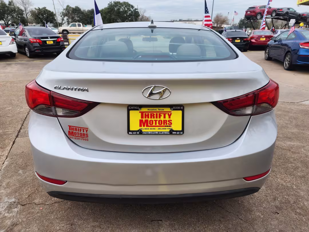2016 Hyundai Elantra - 5NPDH4AE4GH761316 - Image #5