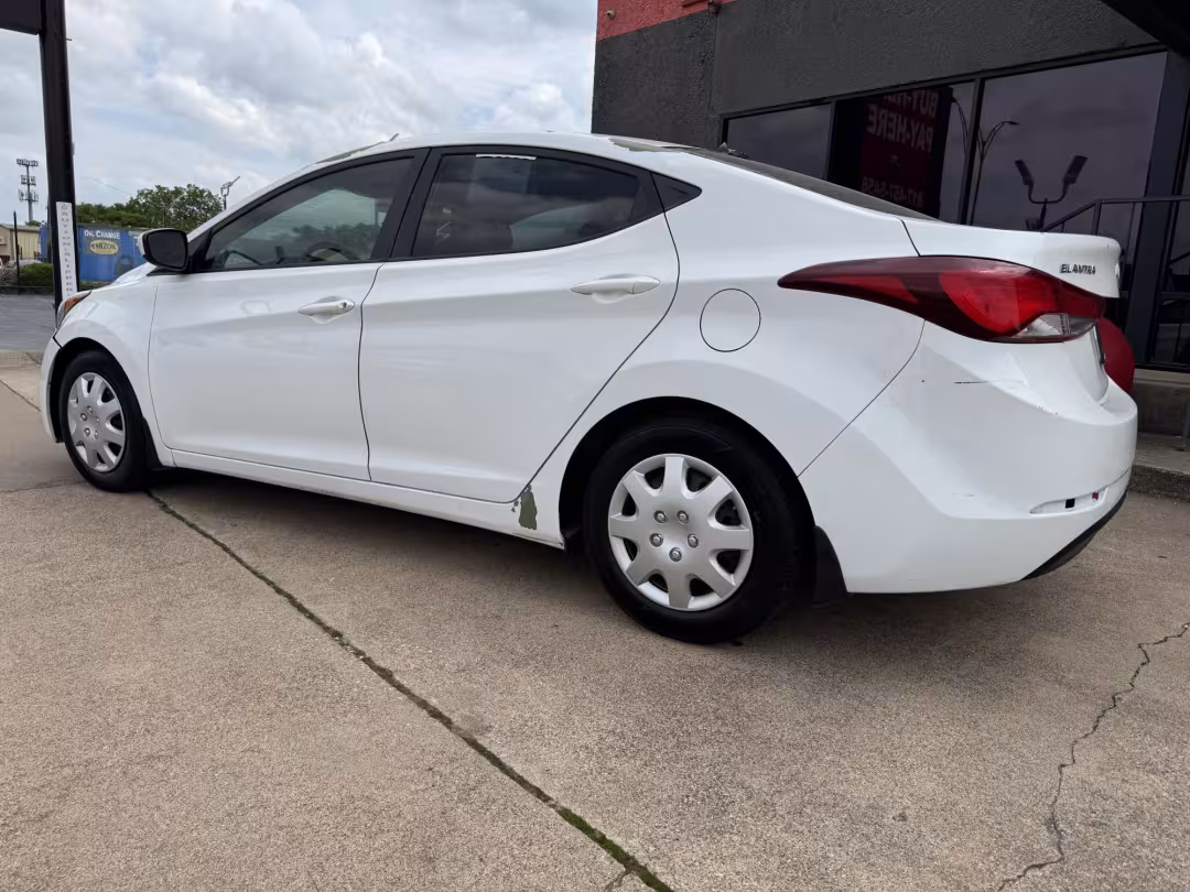 2016 Hyundai Elantra - 5NPDH4AE6GH782698 - Image #6