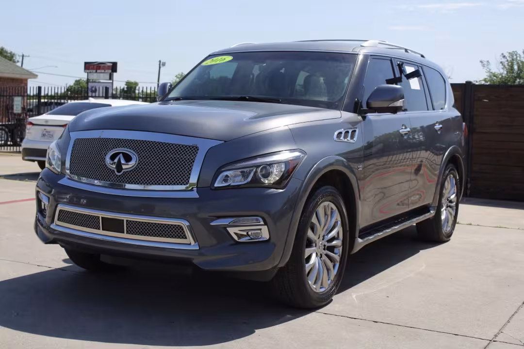 2016 Infiniti QX80 - JN8AZ2NE5G9126567 - Image #2