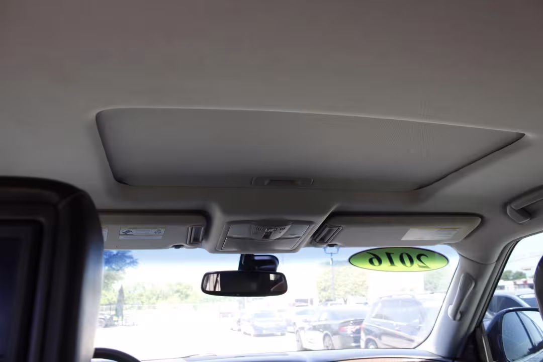2016 Infiniti QX80 - JN8AZ2NE5G9126567 - Image #25