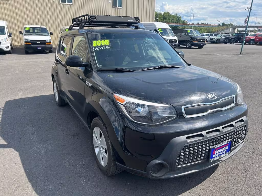 2016 Kia Soul - KNDJN2A28G7341875 - Image #2