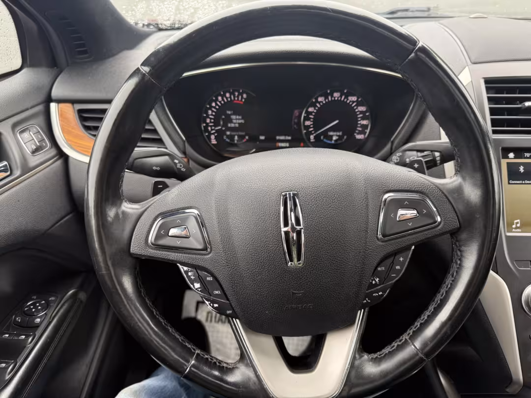 2016 Lincoln MKC - 5LMCJ3D98GUJ21066 - Image #14