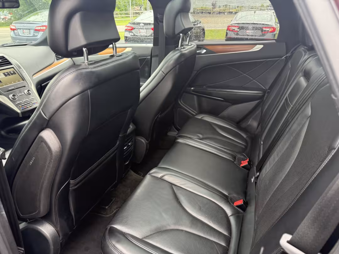 2016 Lincoln MKC - 5LMCJ3D98GUJ21066 - Image #26