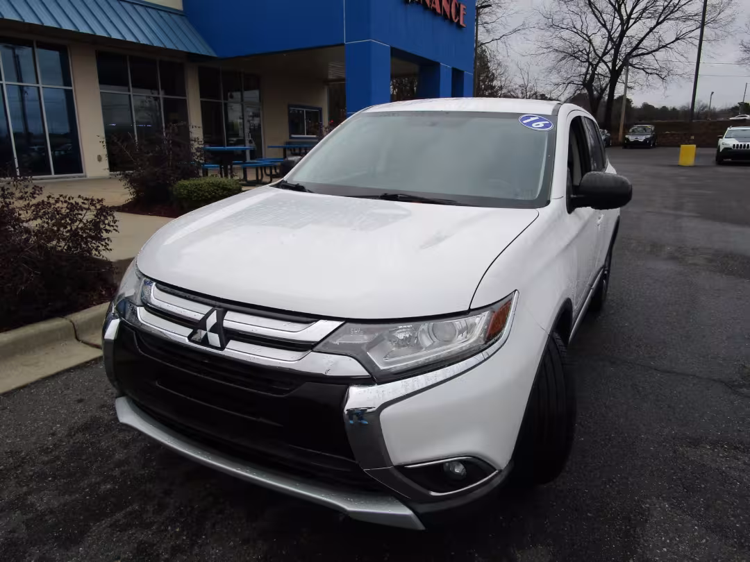 2016 Mitsubishi Outlander - JA4AD2A36GZ051502 - Image #1