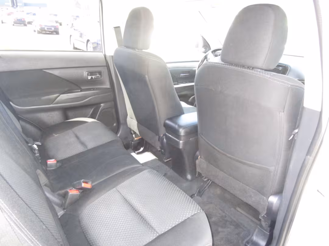 2016 Mitsubishi Outlander - JA4AD2A36GZ051502 - Image #6