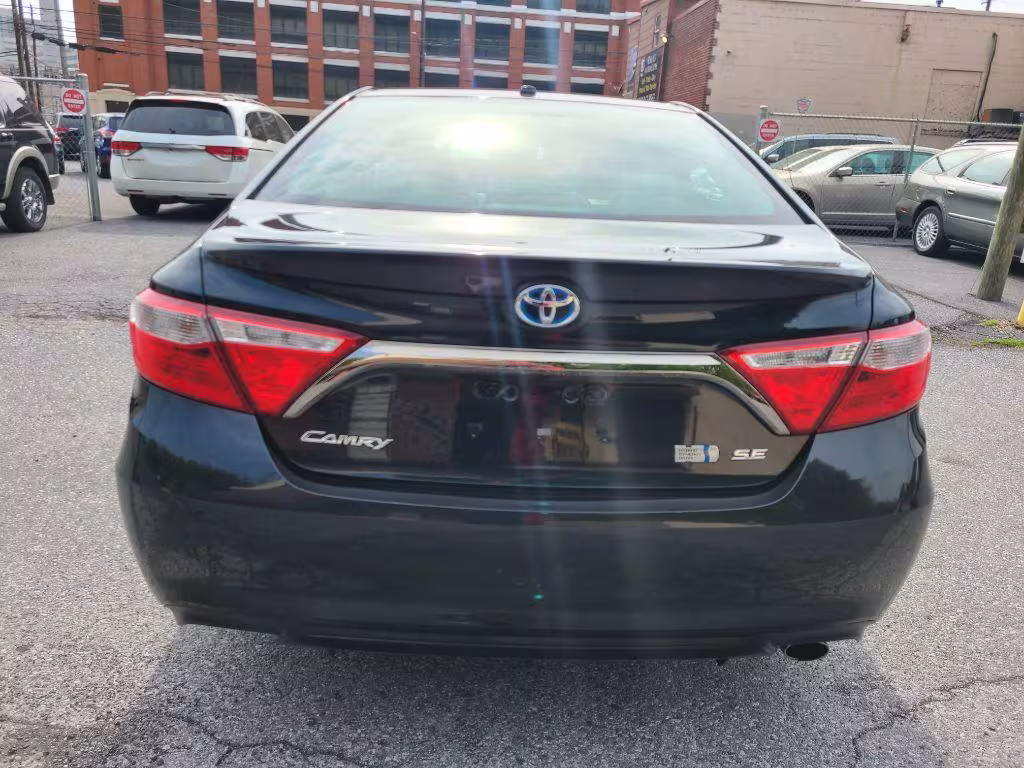 2016 Toyota Camry Hybrid - 4T1BD1FK4GU177922 - Image #3