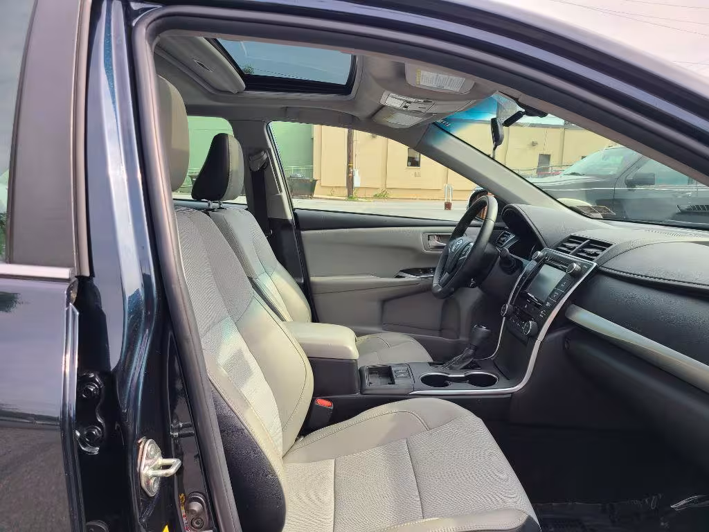 2016 Toyota Camry Hybrid - 4T1BD1FK4GU177922 - Image #8