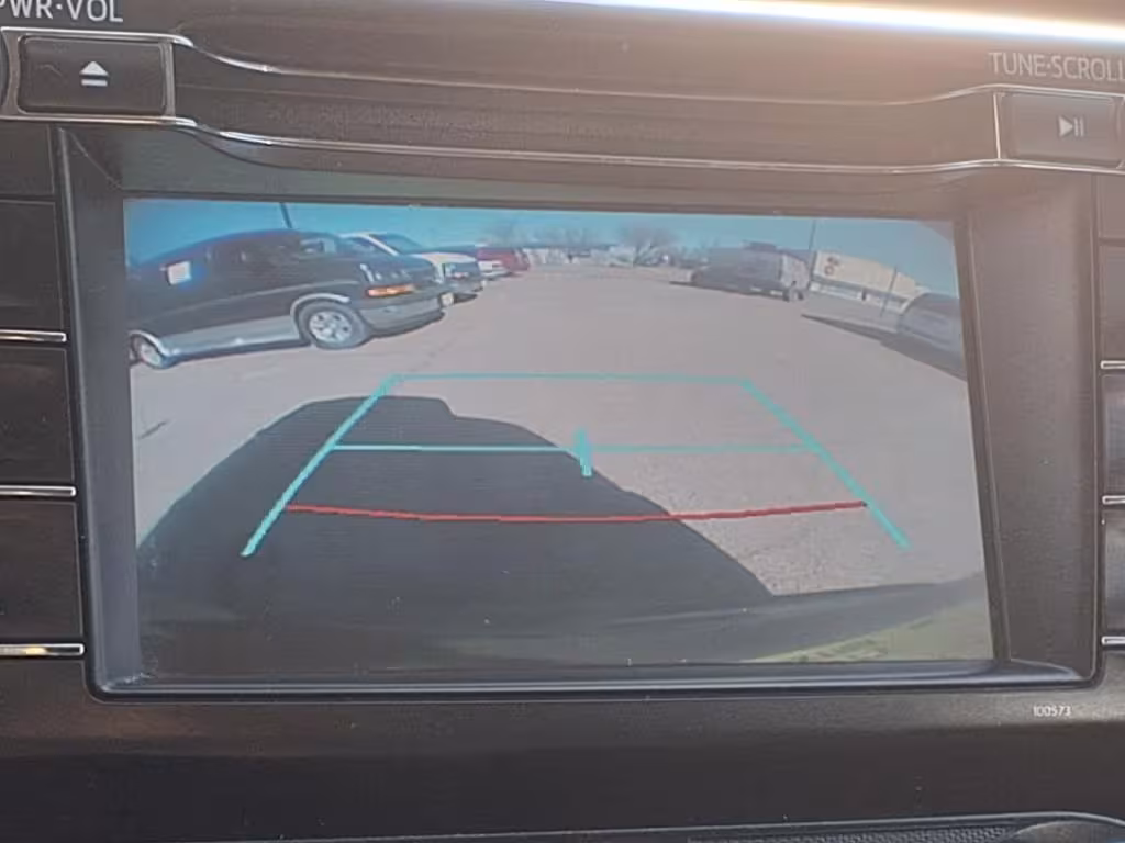 2016 Toyota RAV4 - JTMZFREV4GJ098694 - Image #5