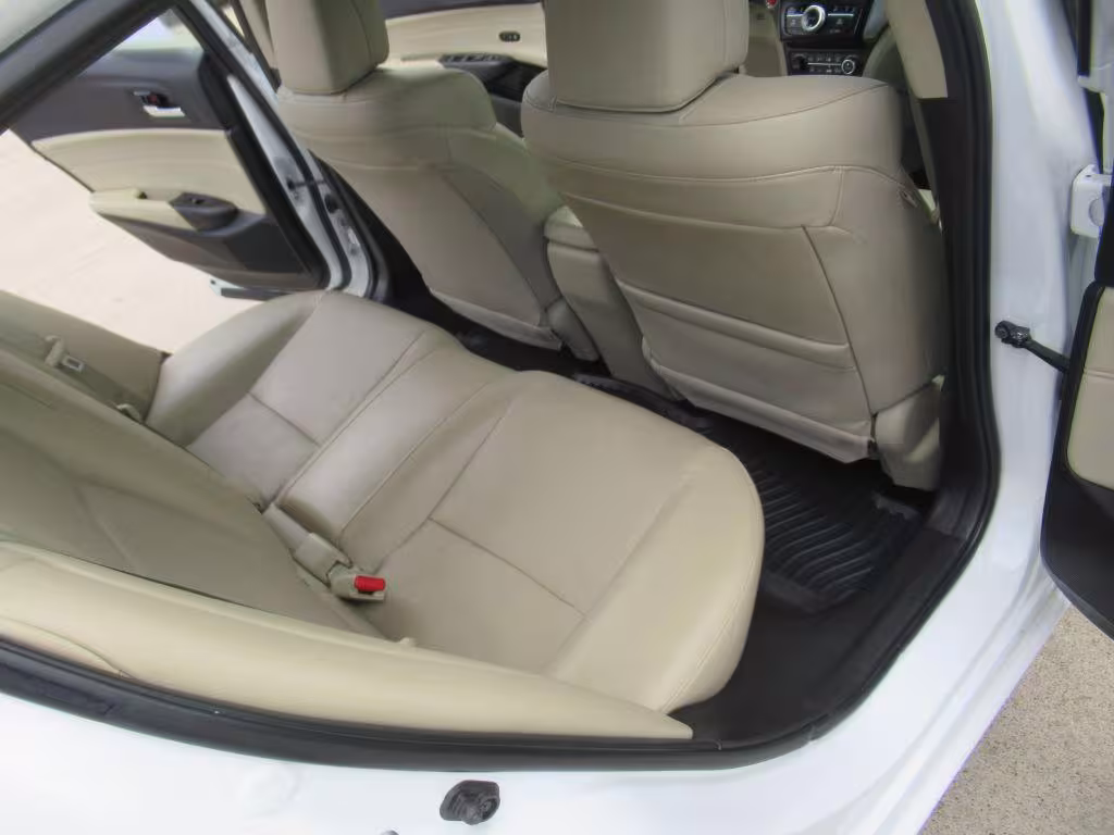 2017 Acura ILX - 19UDE2F70HA003099 - Image #15