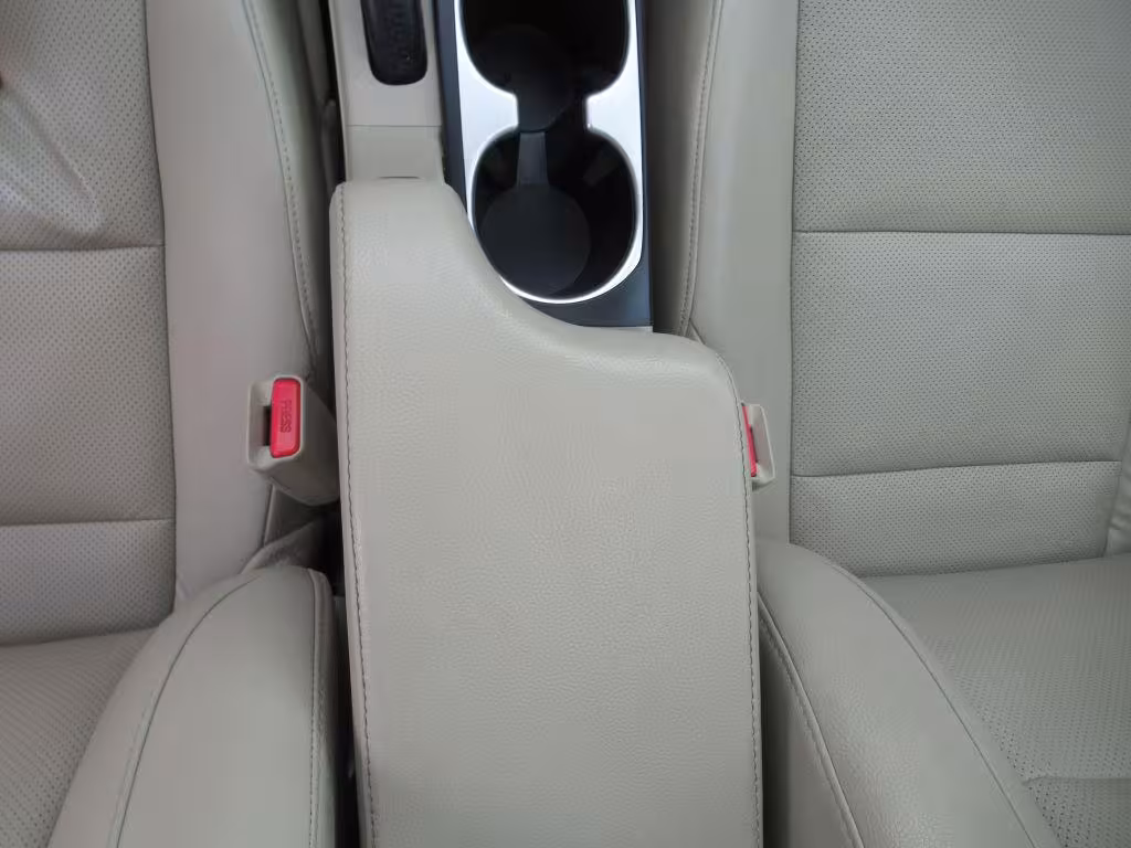 2017 Acura ILX - 19UDE2F70HA003099 - Image #19