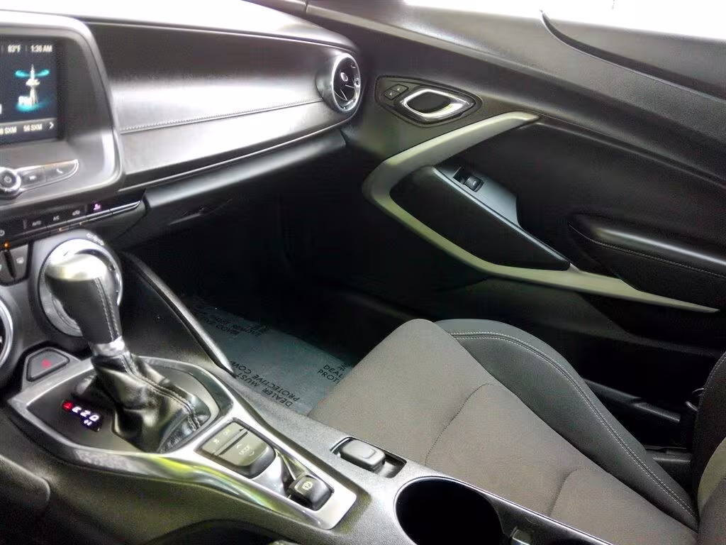 2017 Chevrolet Camaro - 1G1FB1RX5H0153262 - Image #13
