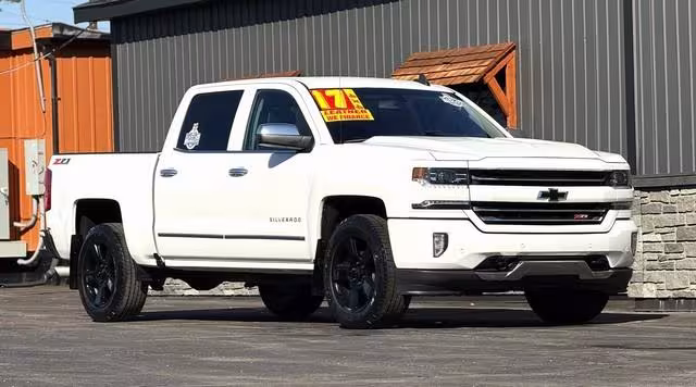 2017 Chevrolet Silverado 1500 - 3GCUKSEJ9HG467353 - Image #3
