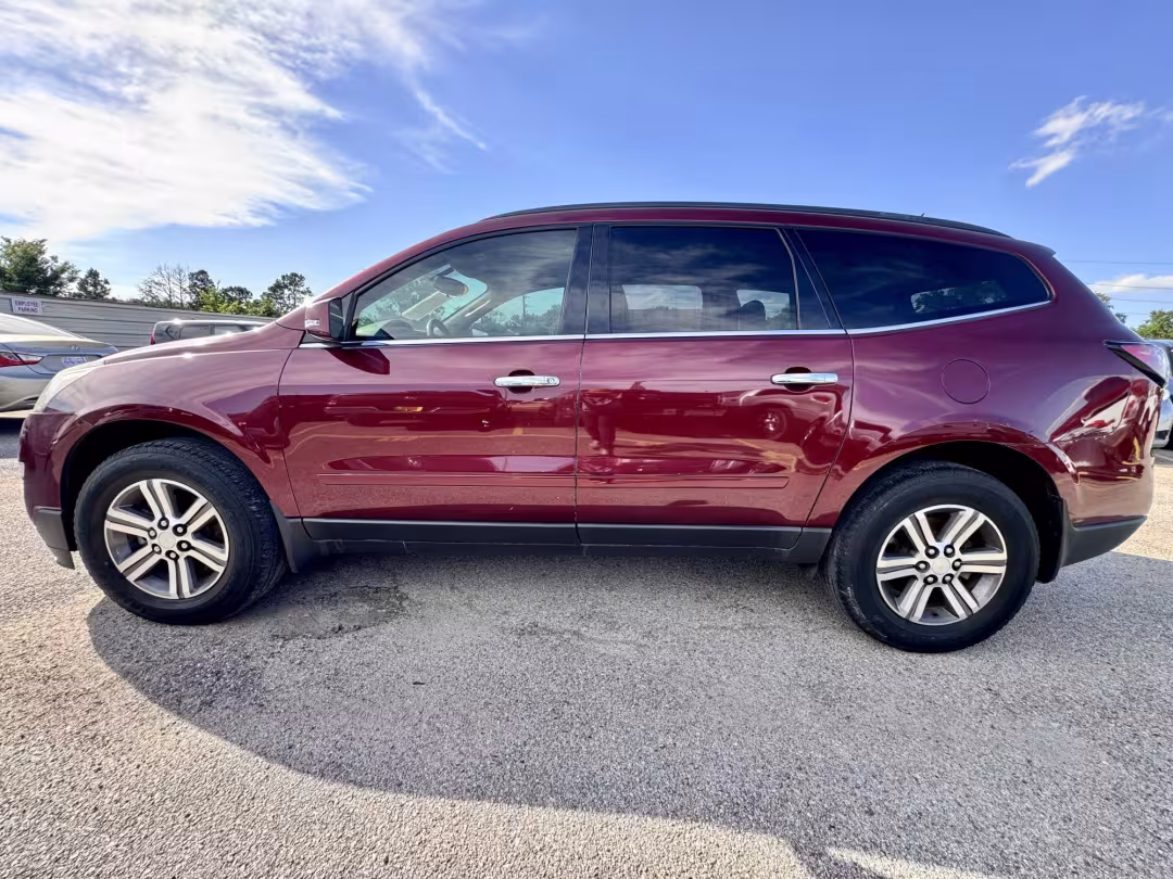 2017 Chevrolet Traverse - 1GNKRGKD7HJ205917 - Image #5