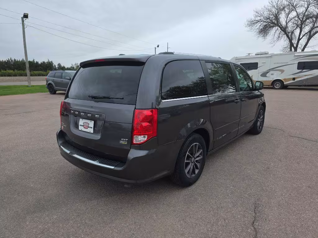 2017 Dodge Grand Caravan - 2C4RDGCG0HR624749 - Image #1