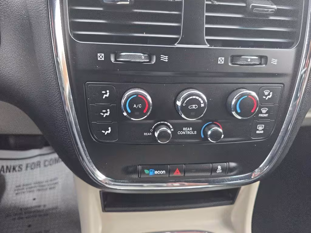 2017 Dodge Grand Caravan - 2C4RDGCG0HR624749 - Image #10