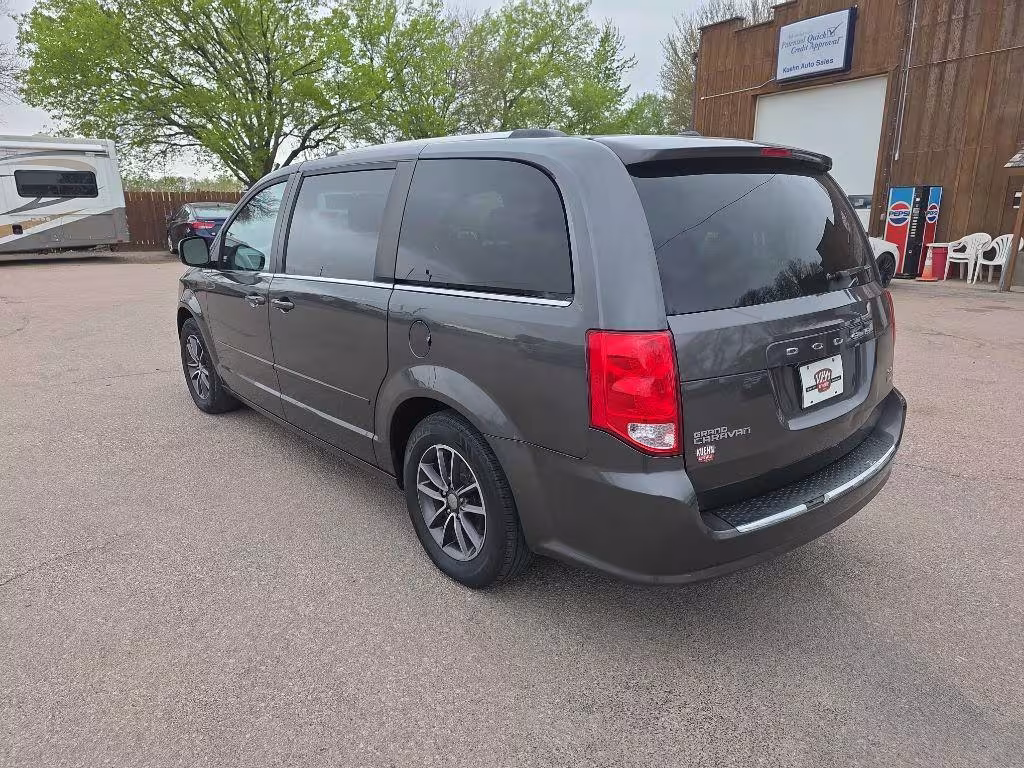 2017 Dodge Grand Caravan - 2C4RDGCG0HR624749 - Image #6