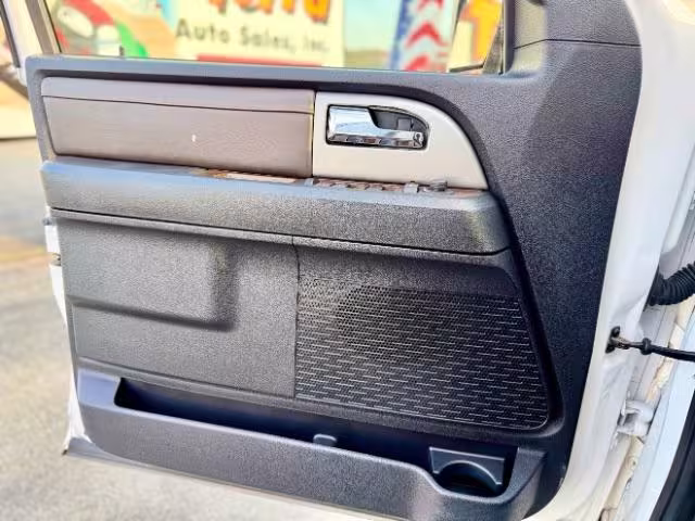 2017 Ford Expedition - 1FMJU1HT8HEA68019 - Image #10