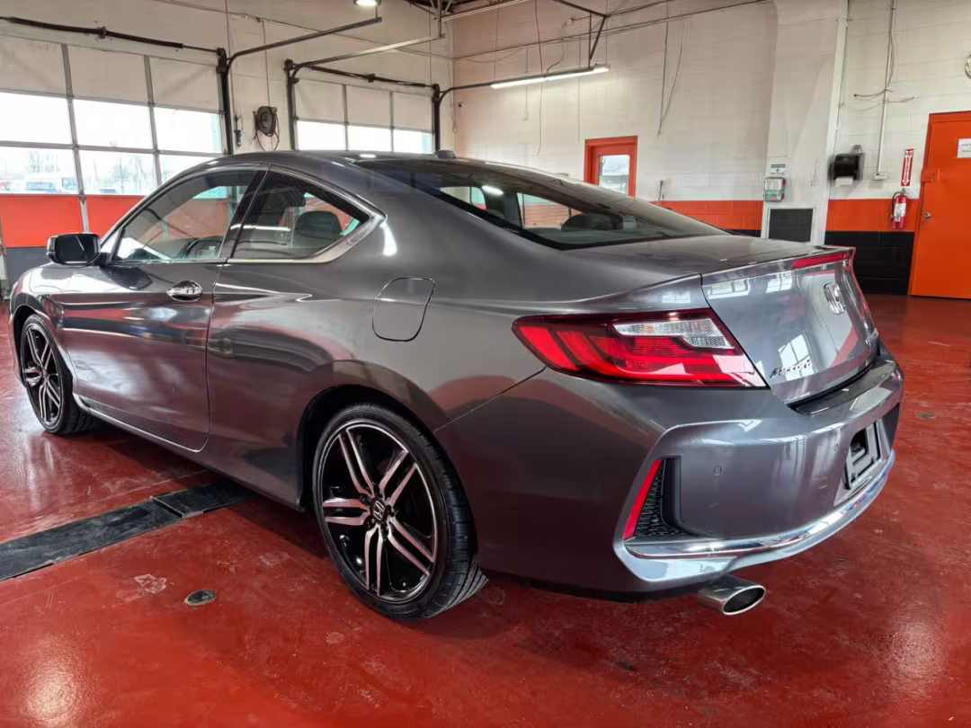 2017 Honda Accord - 1HGCT2B05HA003111 - Image #10