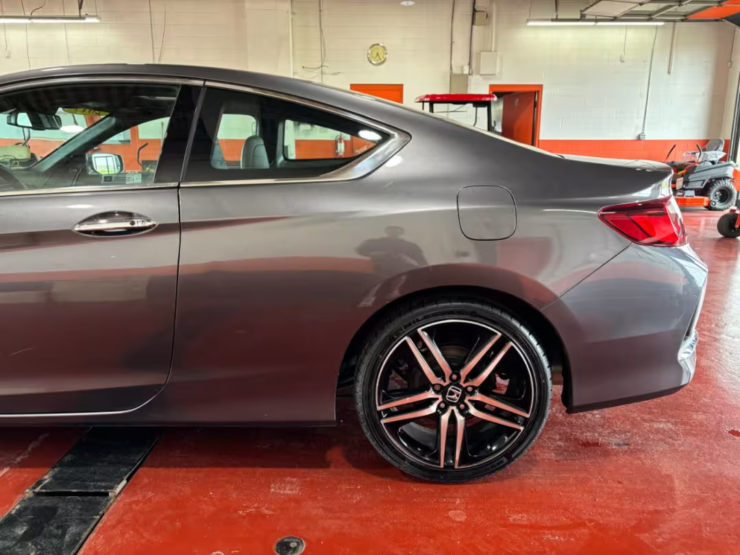 2017 Honda Accord - 1HGCT2B05HA003111 - Image #11