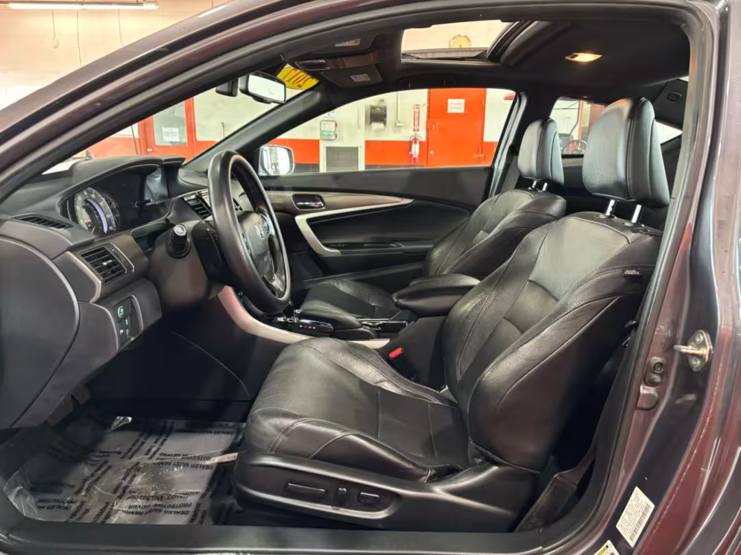 2017 Honda Accord - 1HGCT2B05HA003111 - Image #13