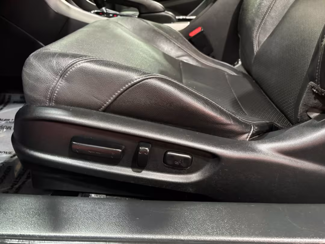 2017 Honda Accord - 1HGCT2B05HA003111 - Image #27
